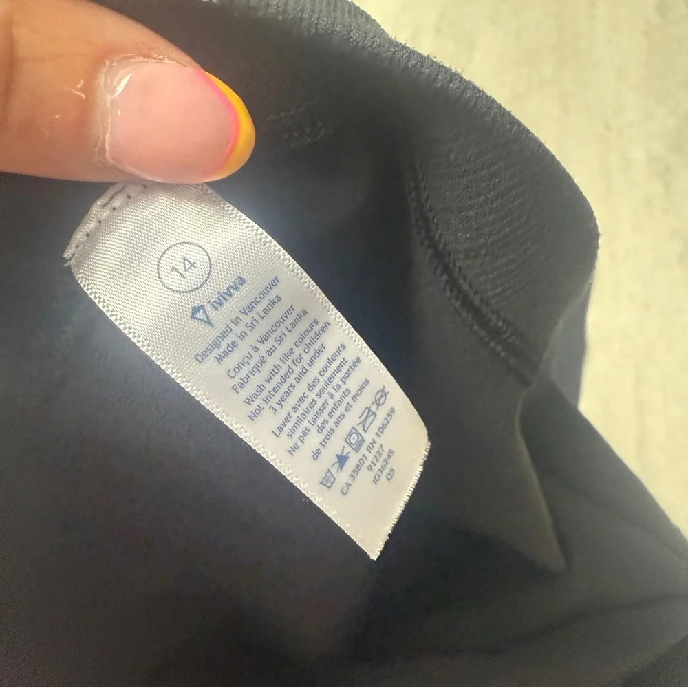 Ivivva by lululemon cropped turtleneck tech top dance top shirt